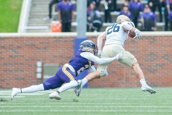 Come possono le piccole imprese competere con i giganti del settore?